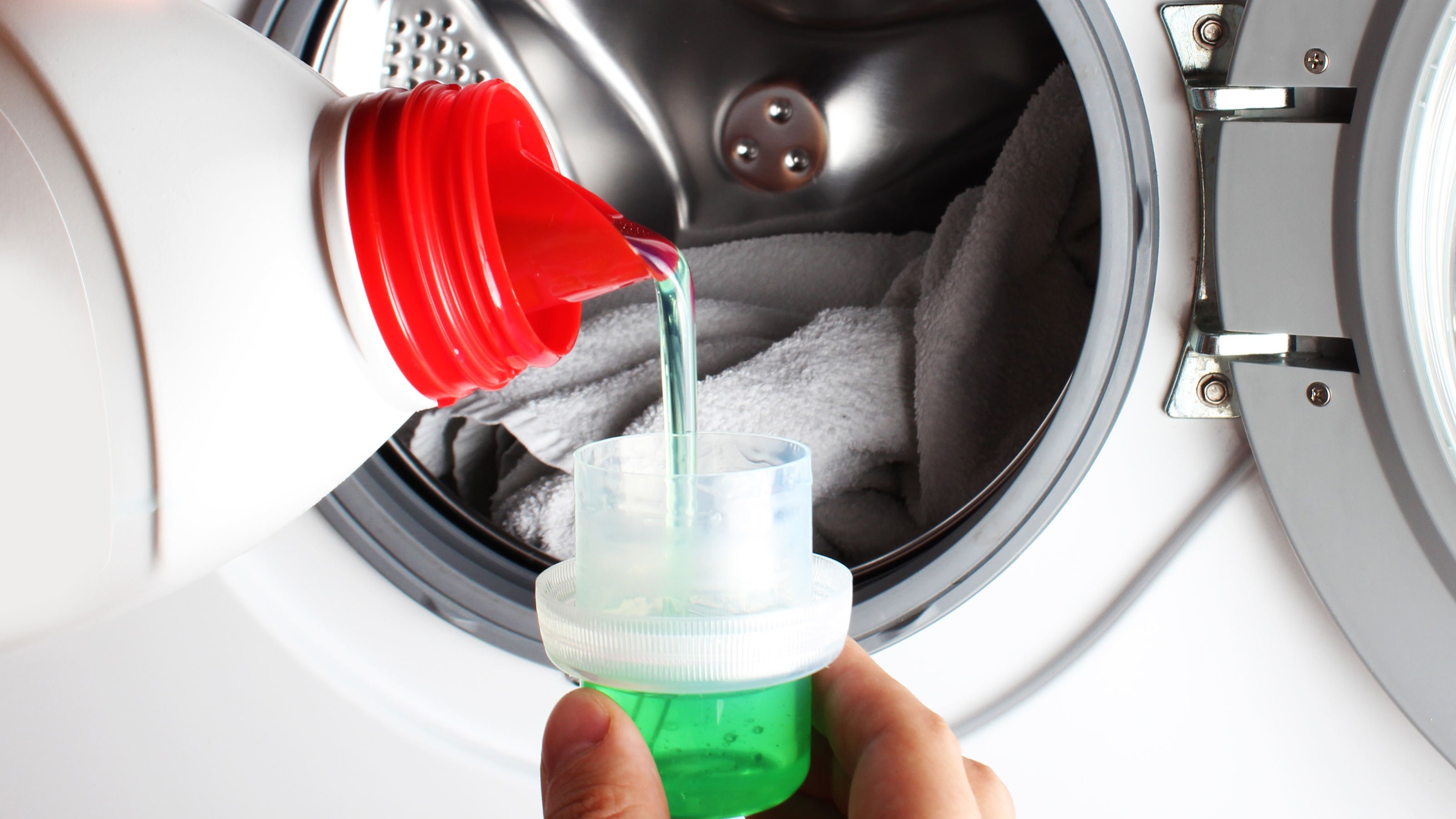 recycled carbon laundry detergent