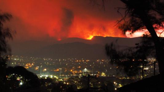 temperature inversion track wildfire smoke