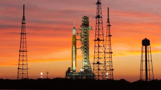 sls rocket